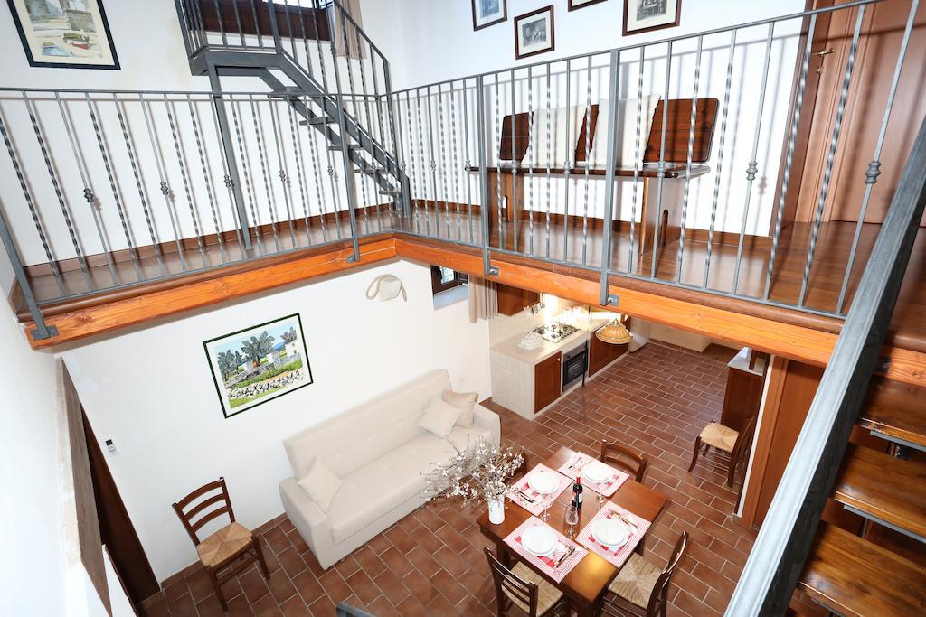 Serravalle Relais & Country Villa With Private Pool - Esclusive Use Chiaramonte Gulfi Værelse billede